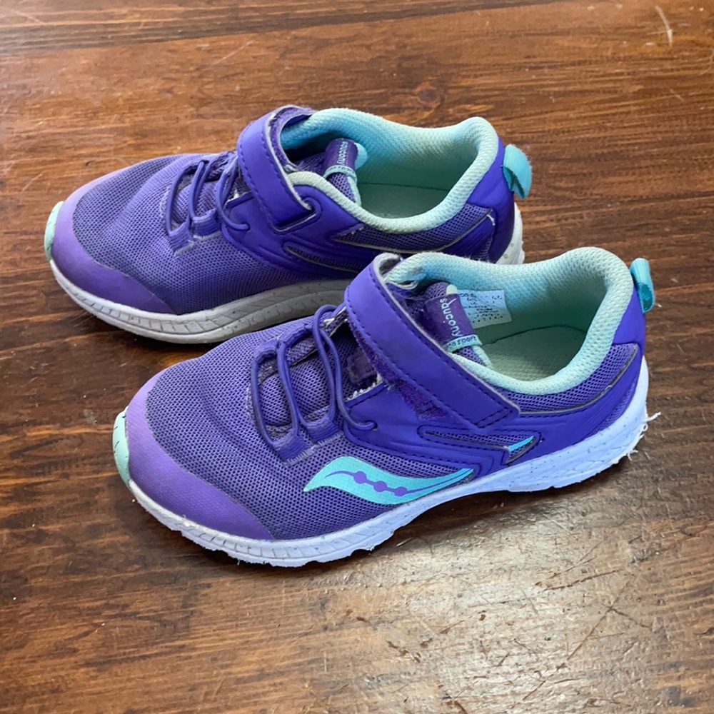 Girls Purple Saucony Velcro Sneakers